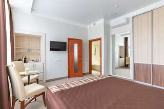 Гостиница Центр Отель Санкт-Петербург Большой двухместный номер с 1 кроватью-2