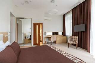 Гостиница Центр Отель Санкт-Петербург Большой двухместный номер с 1 кроватью-2